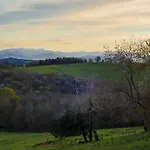בית הארחה Chateau D'orion 4*