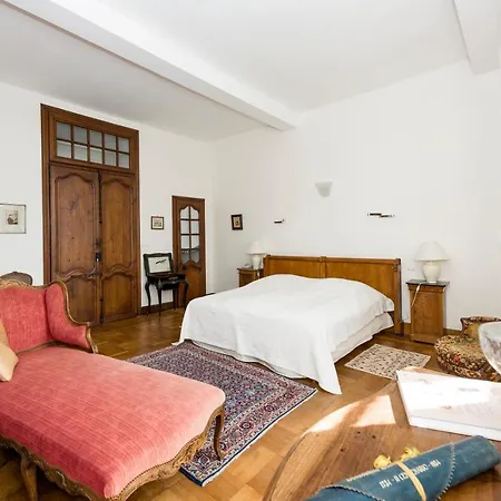 Pensión Chateau D'orion 4*